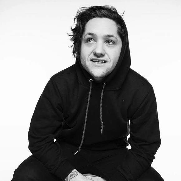 Meet your Posher, Andrew - Picture 1 of 1